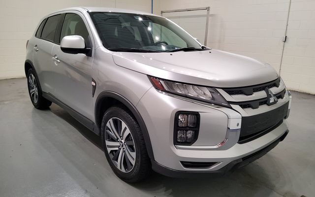 Used 2024 Mitsubishi Outlander Sport ES AWD/4WD image 2