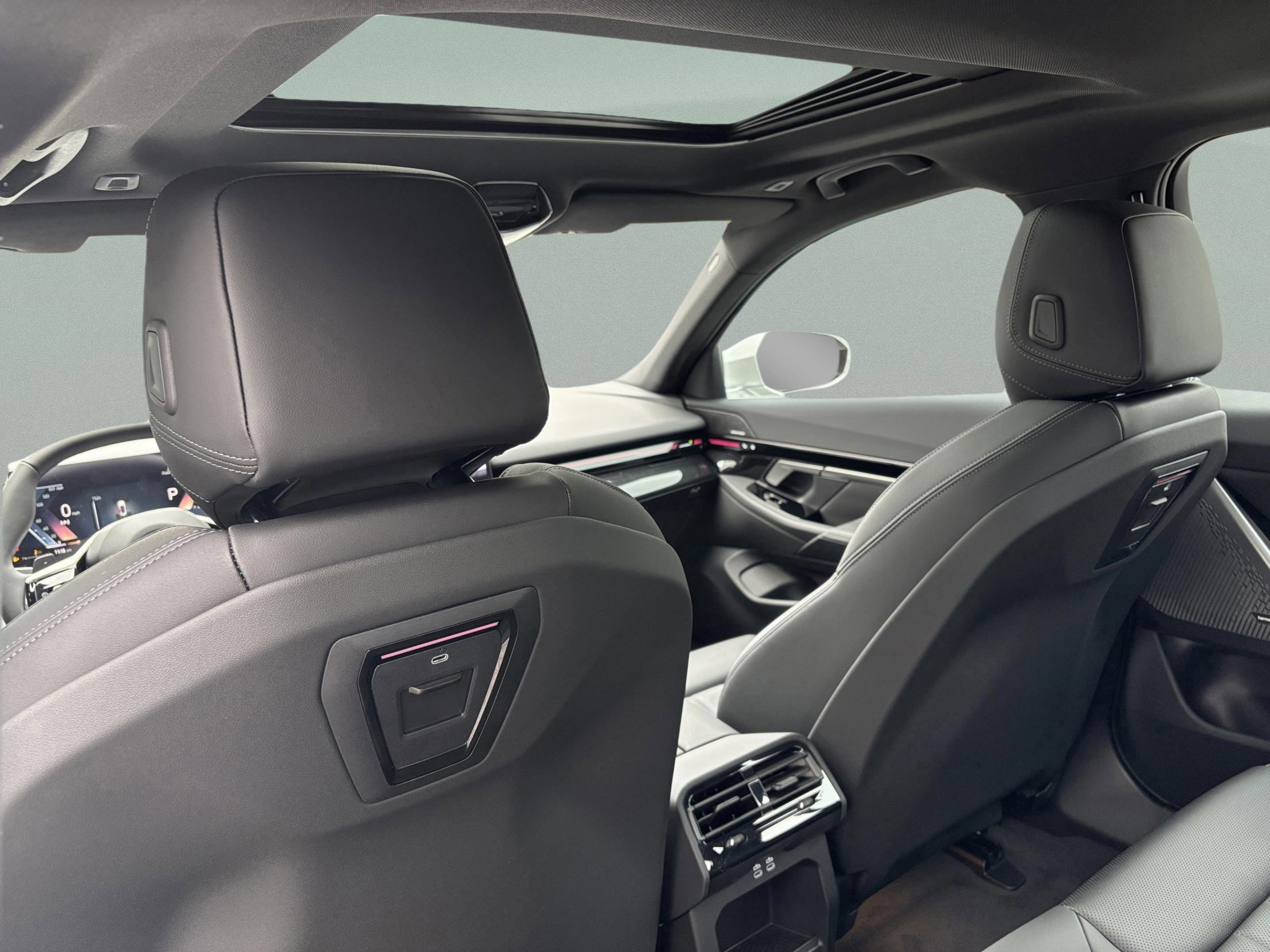 Used 2026 BMW 530i image 14