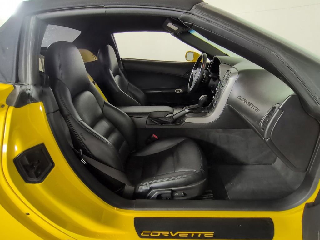 Used 2007 Chevrolet Corvette Convertible w/ Preferred Equipment Group RWD image 28