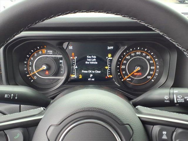 New 2026 Jeep Gladiator Mojave image 13