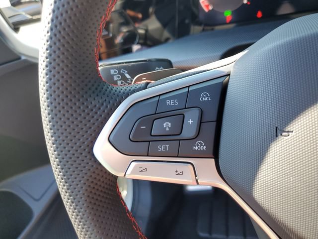 New 2026 Volkswagen GTI SE FWD image 26