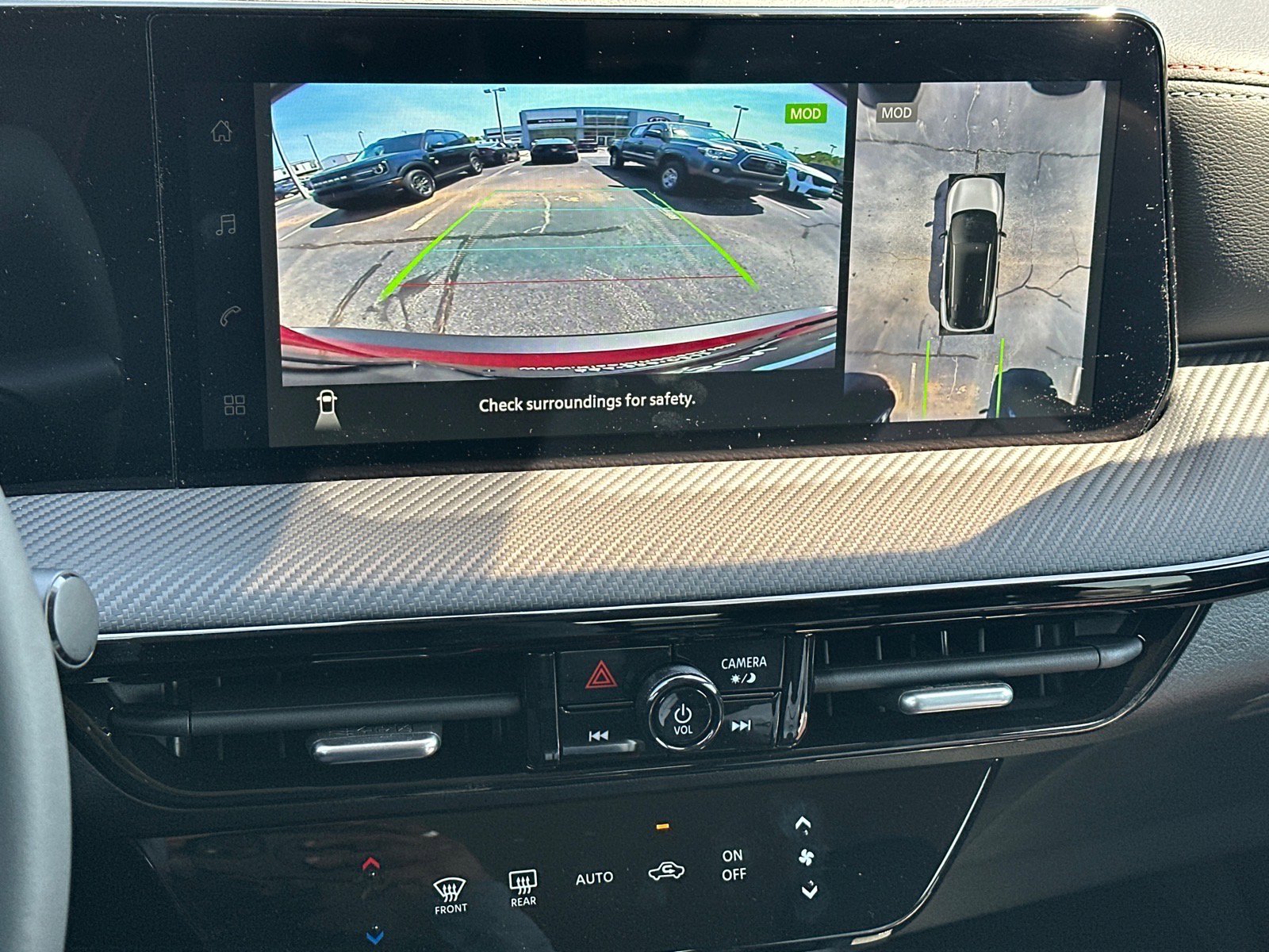 Used 2026 Nissan Kicks SR w/ Interior Electronics Package image 13