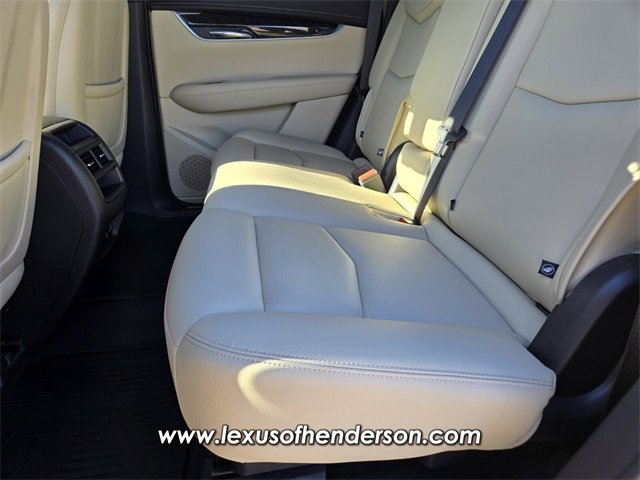 Used 2019 Cadillac XT5 FWD image 11