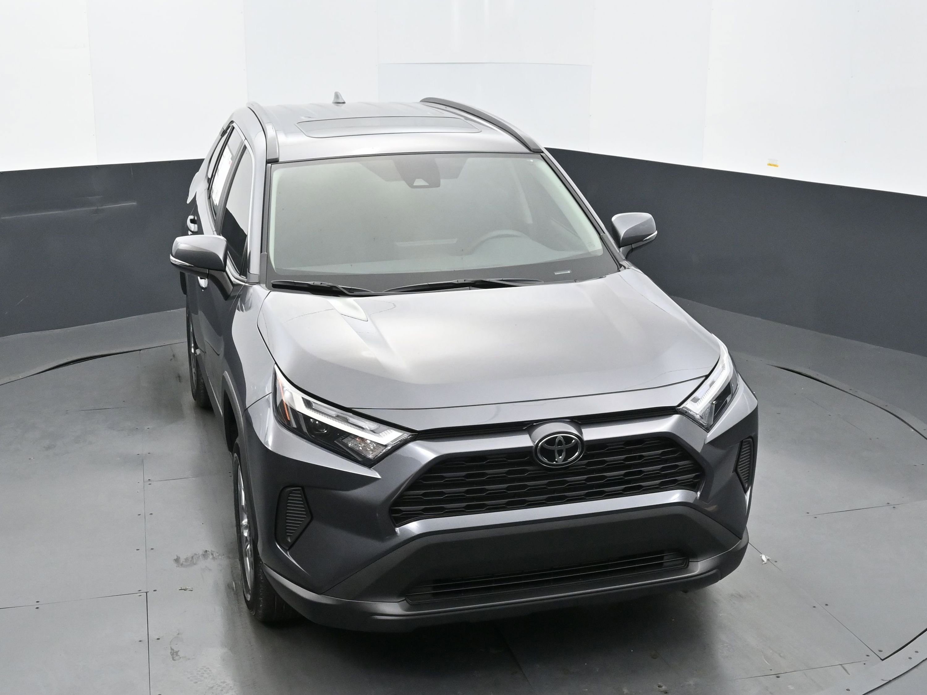Used 2025 Toyota RAV4 XLE w/ Convenience Package image 35