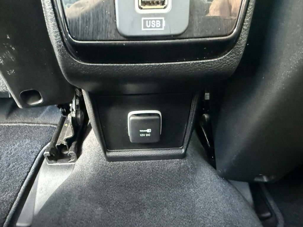 Used 2022 Jeep Compass Limited w/ Sun and Sound Group AWD/4WD image 32