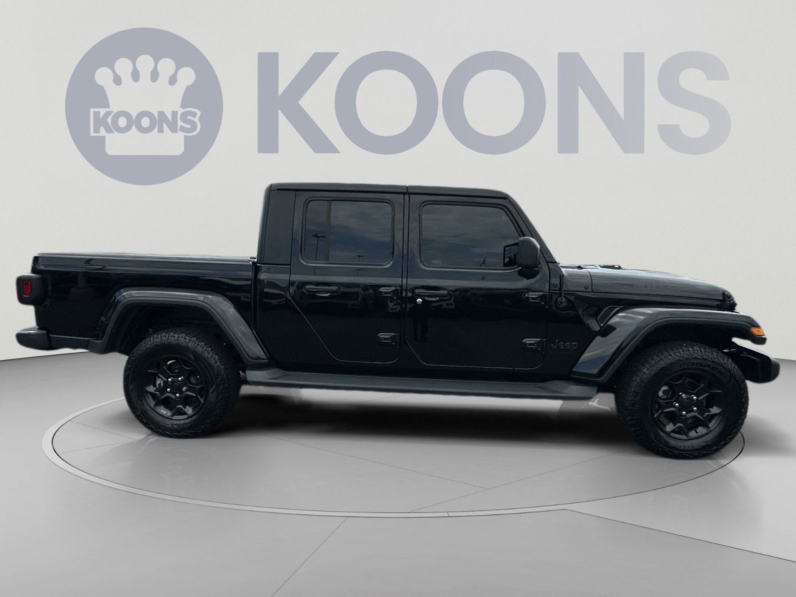 Used 2023 Jeep Gladiator Sport AWD/4WD image 17