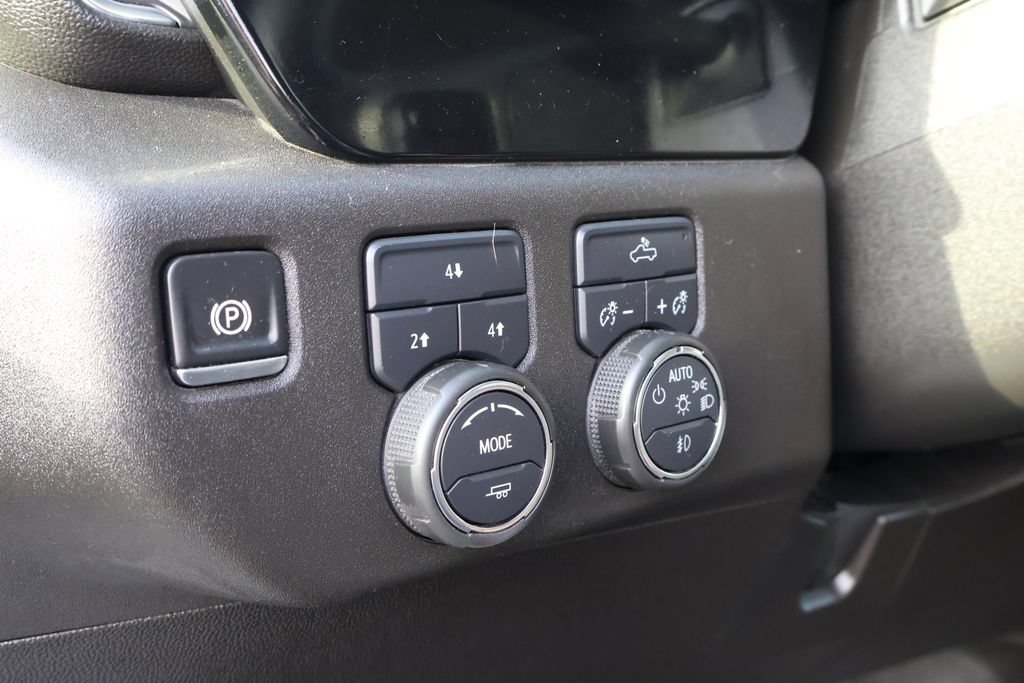 Used 2025 Chevrolet Silverado 2500 LT w/ Convenience Package AWD/4WD image 18
