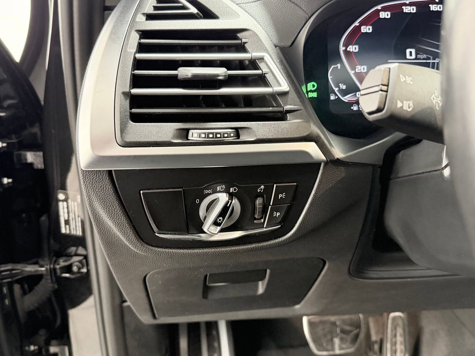 Used 2023 BMW X4 M40i w/ Premium Package AWD/4WD image 27