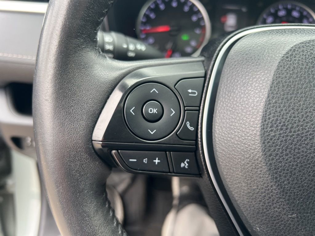 Used 2020 Toyota RAV4 XLE w/ Convenience Package image 62