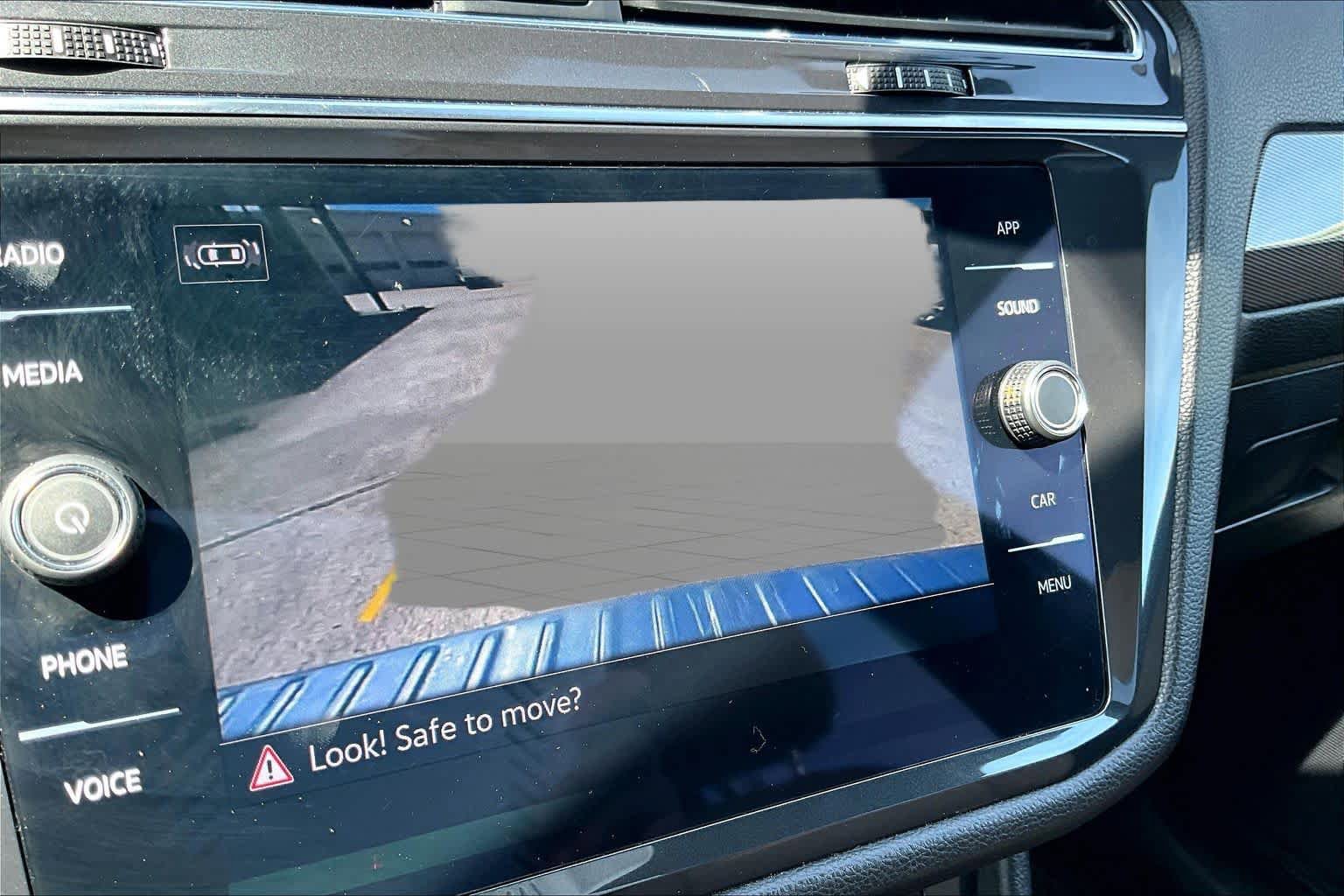 Used 2023 Volkswagen Tiguan SE FWD image 46