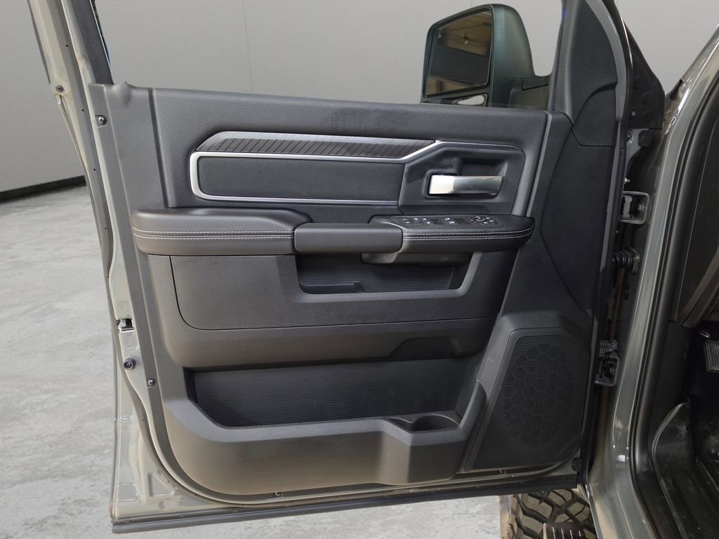 New 2026 RAM 2500 Big Horn AWD/4WD image 13