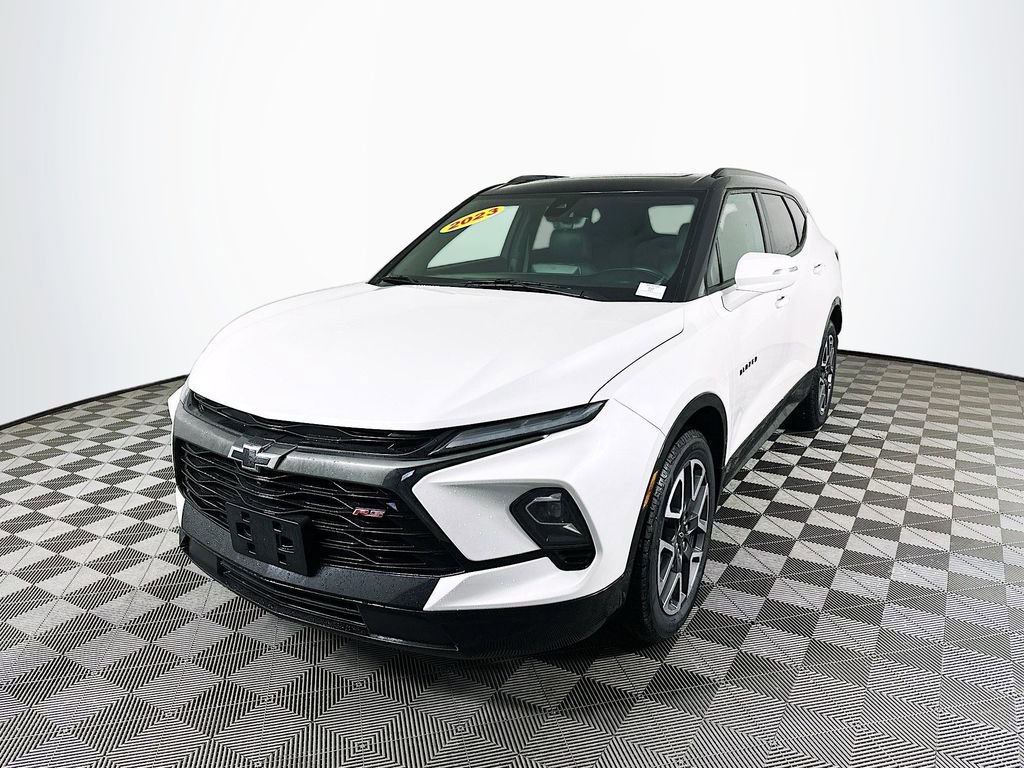 Used 2023 Chevrolet Blazer RS w/ Driver Confidence II Package AWD/4WD image 6