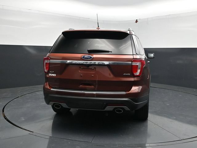 Used 2018 Ford Explorer XLT w/ Equipment Group 202A AWD/4WD image 8
