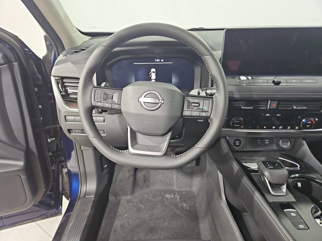 New 2026 Nissan Rogue Platinum image 14