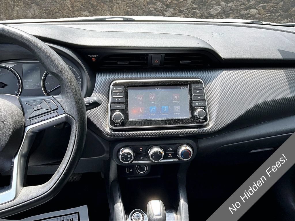 Used 2020 Nissan Kicks S FWD image 6