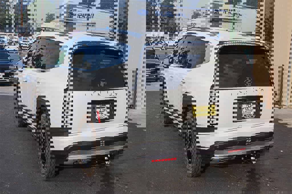 New 2026 Hyundai Ioniq 9 S image 6