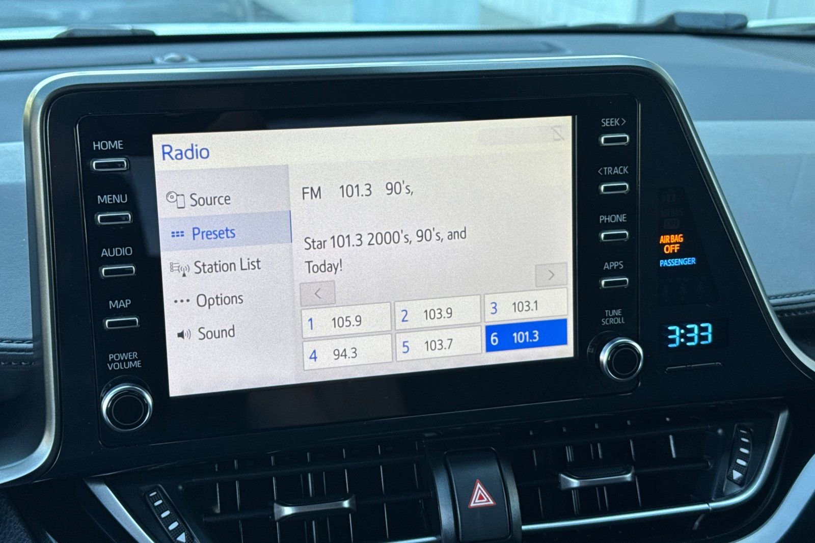 Used 2019 Toyota C-HR LE image 26