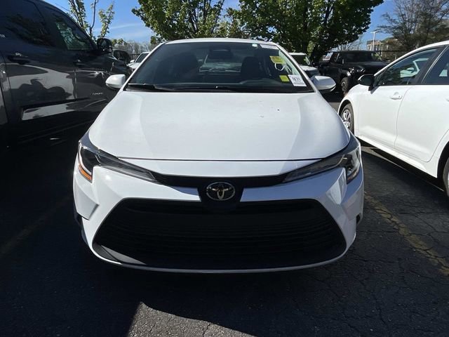 Used 2024 Toyota Corolla LE image 6