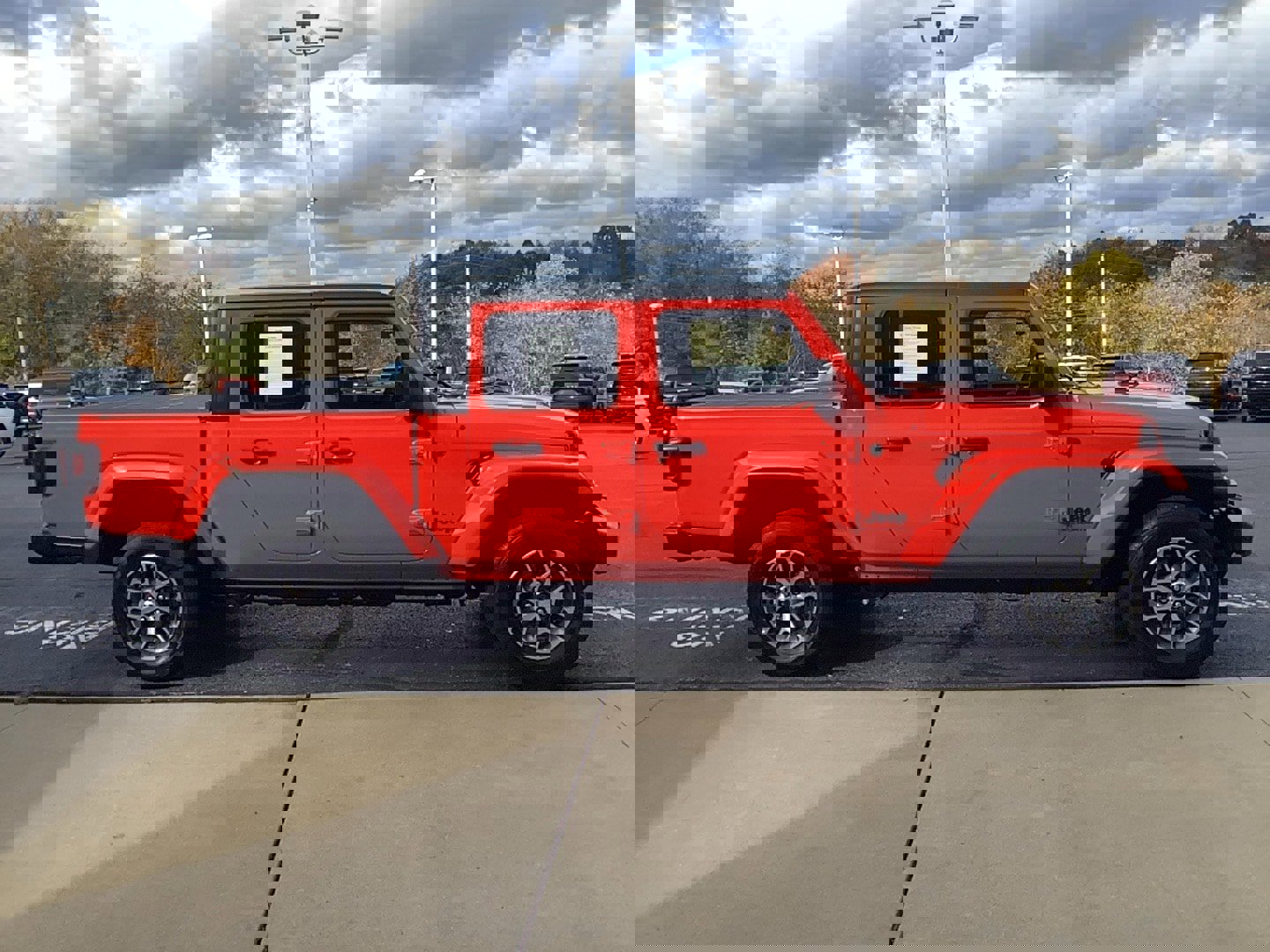 Certified 2024 Jeep Gladiator Sport image 5