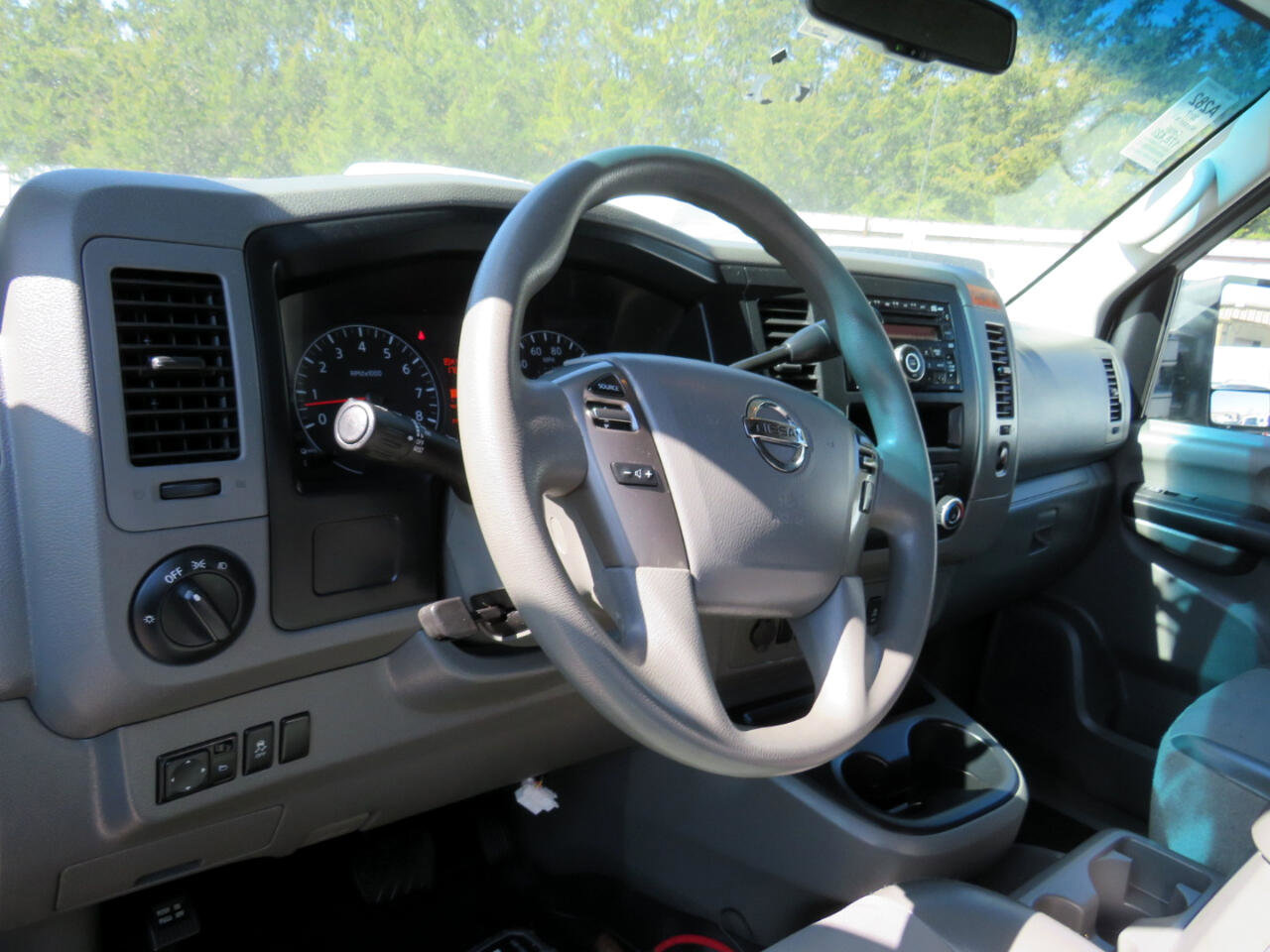 Used 2017 Nissan NV 3500 SV image 8