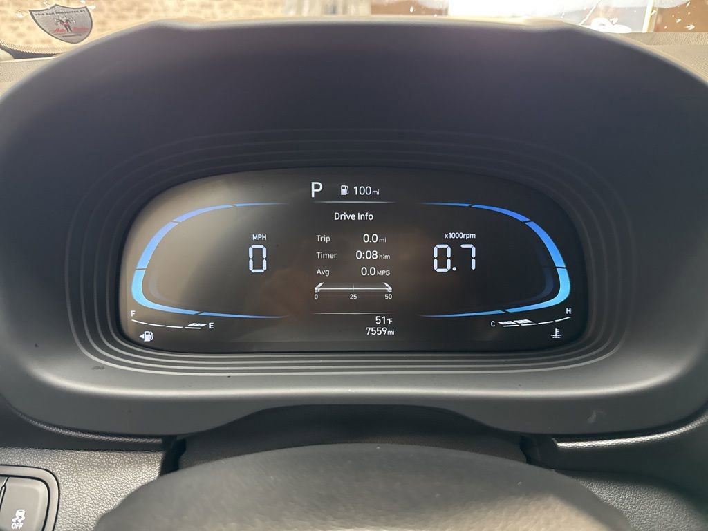 Used 2025 Hyundai Venue SE image 24