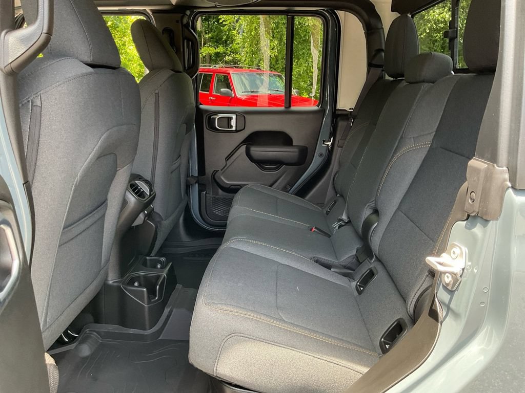 New 2025 Jeep Gladiator Sport AWD/4WD image 29