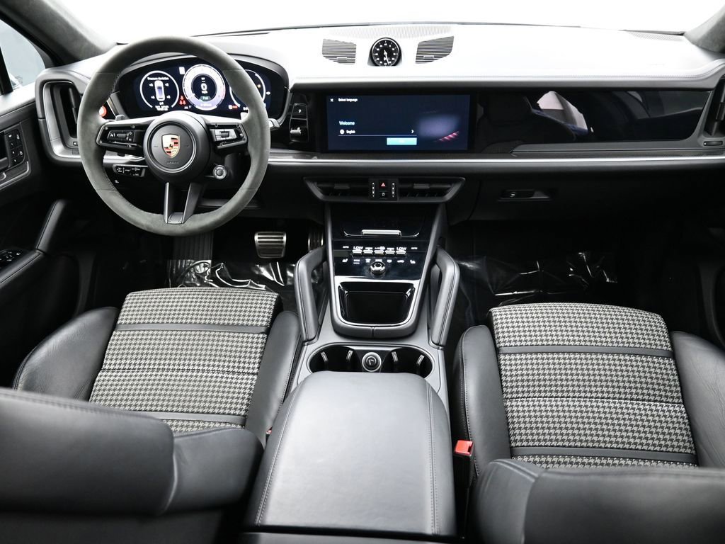 Certified 2024 Porsche Cayenne Turbo image 26