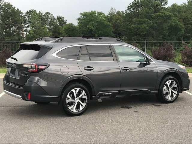 Used 2022 Subaru Outback Limited AWD/4WD image 4