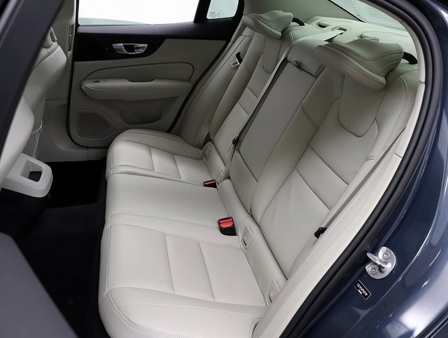 Used 2023 Volvo S60 B5 Plus w/ Climate Package image 11