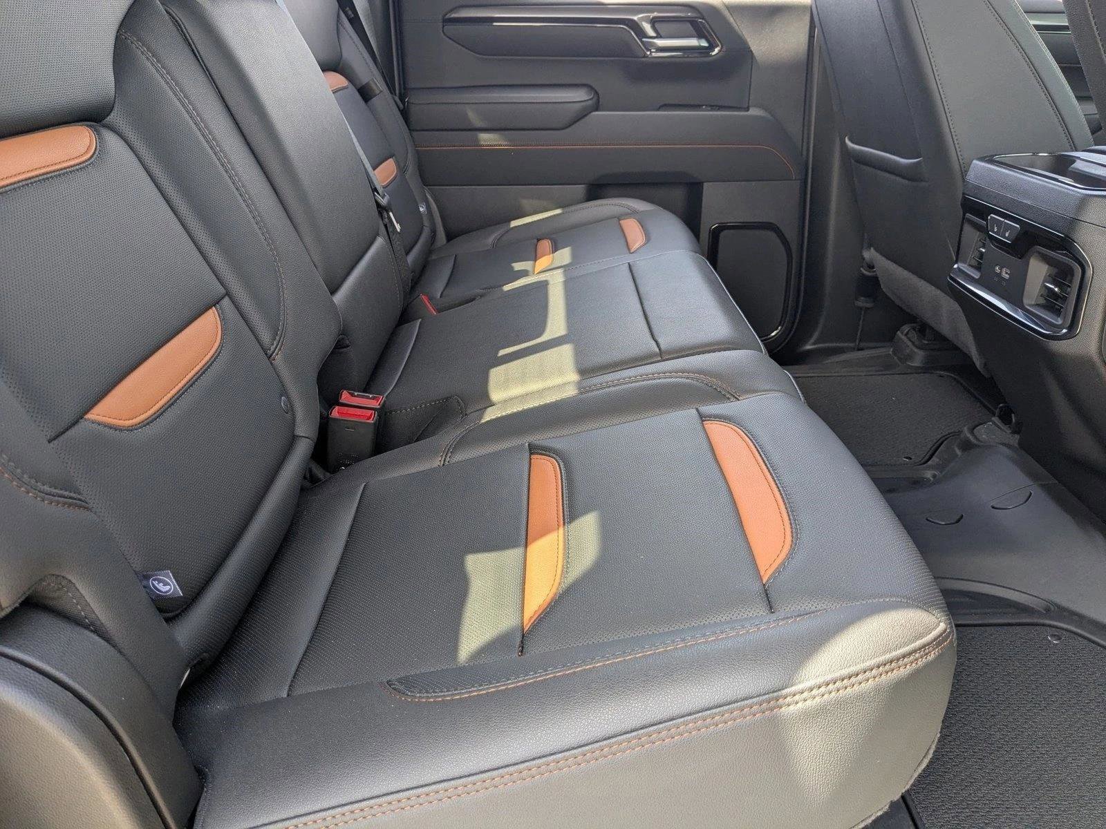 Used 2026 GMC Sierra 1500 AT4 w/ AT4 Premium Package AWD/4WD image 19