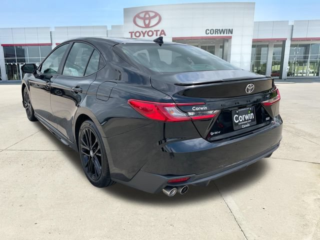 Used 2025 Toyota Camry SE FWD video 3