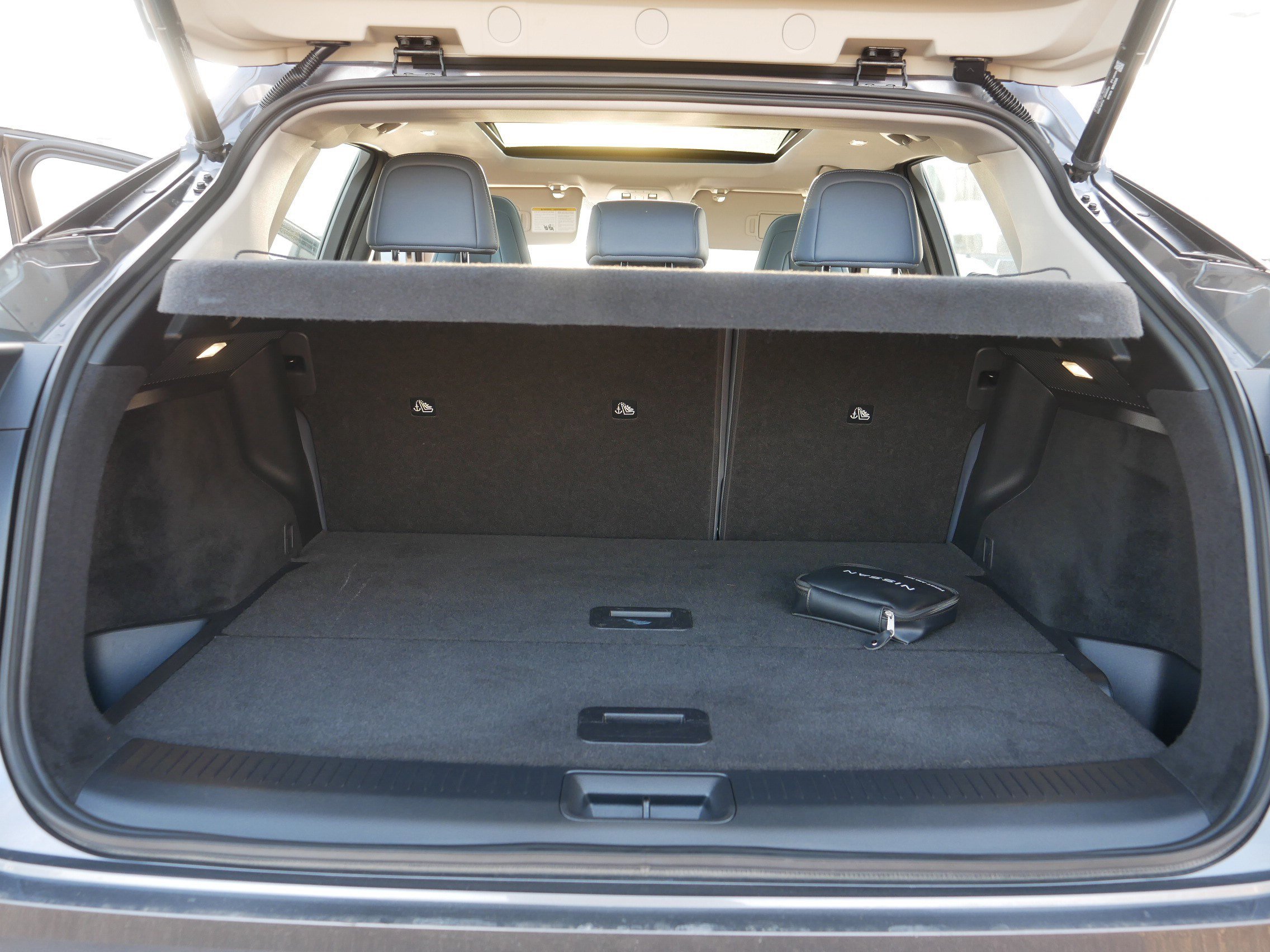 Certified 2024 Nissan Ariya AWD image 18