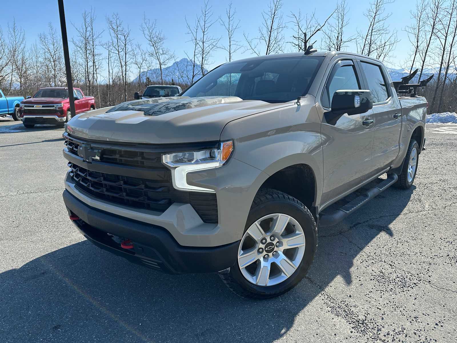 Used 2022 Chevrolet Silverado 1500 LT Trail Boss w/ LT Trail Boss Premium Package AWD/4WD image 1
