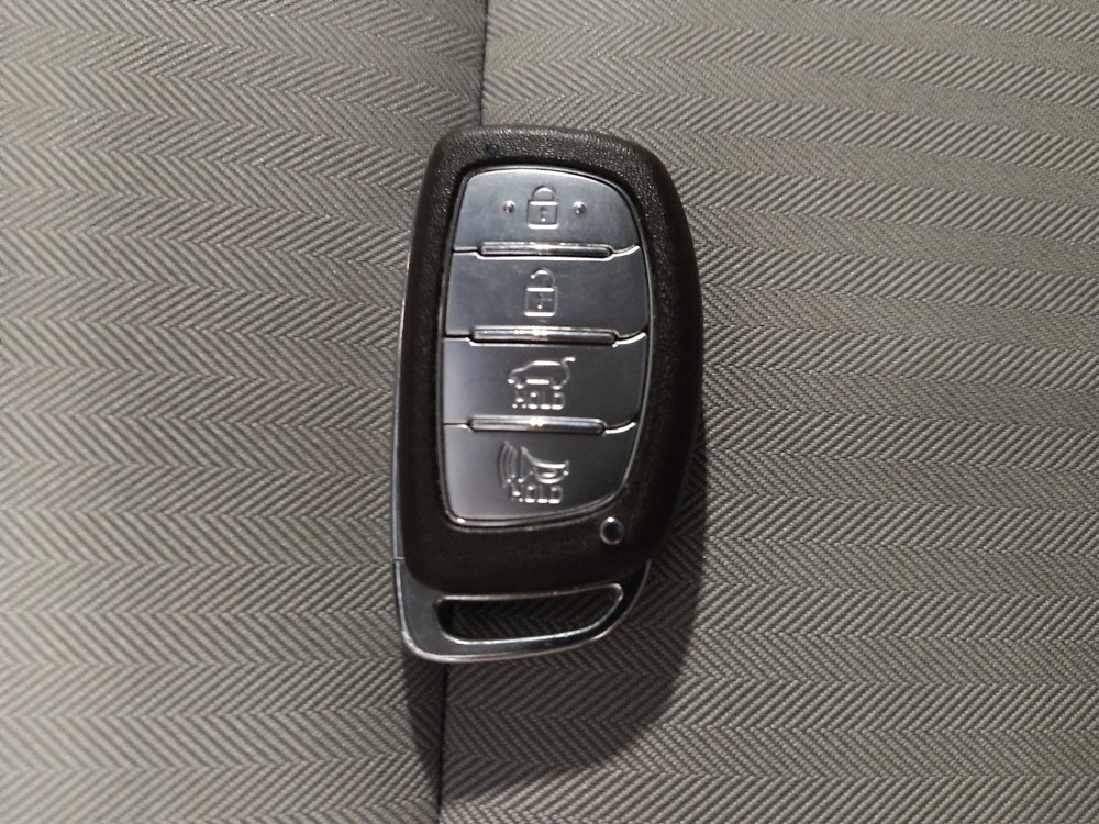 Used 2022 Hyundai Ioniq SE image 32