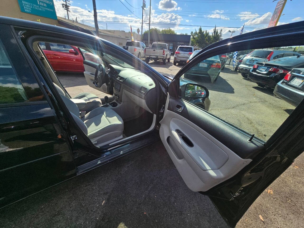 Used 2008 Chevrolet Cobalt LT w/ Preferred Equipment Group image 14