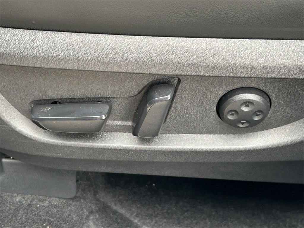 Used 2023 INFINITI QX55 Essential image 26