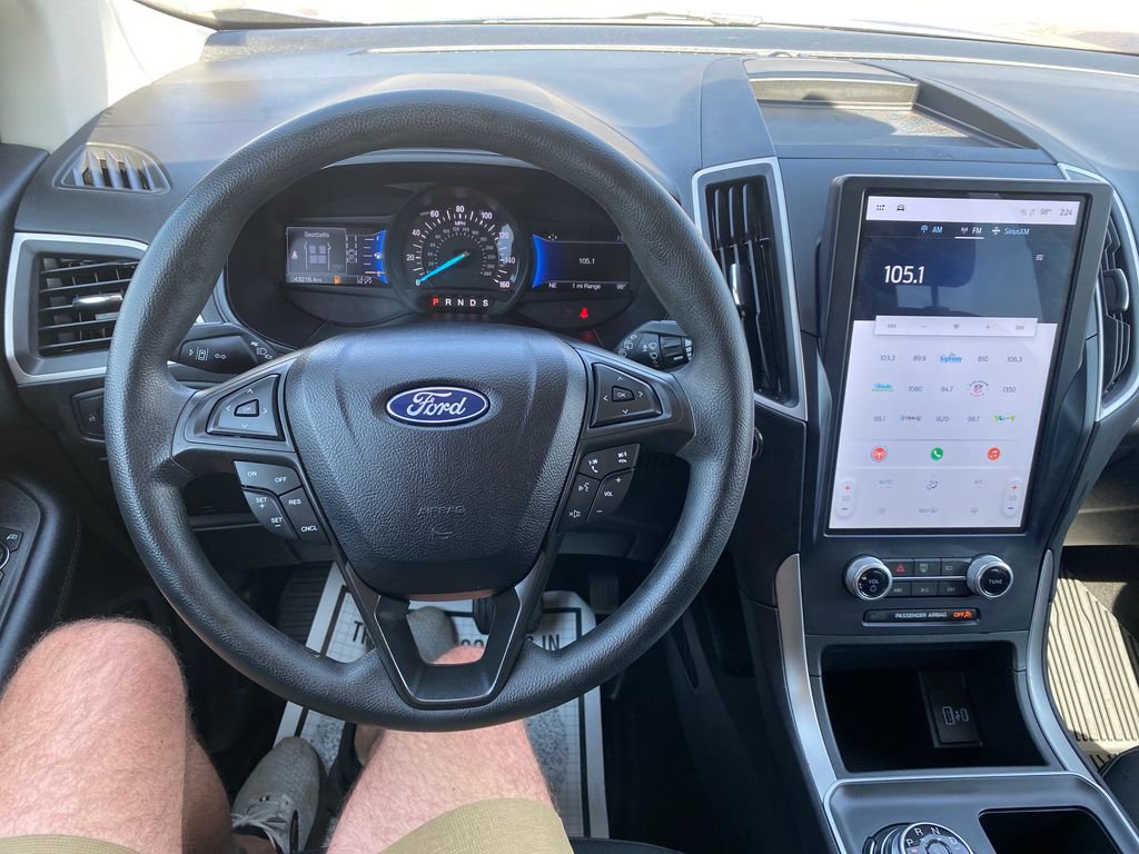Used 2022 Ford Edge SE w/ Black Appearance Package image 14