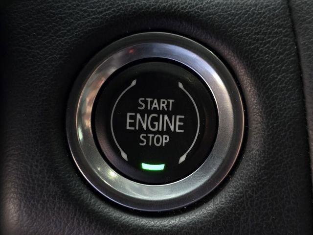 Used 2022 Chevrolet Suburban LT image 17