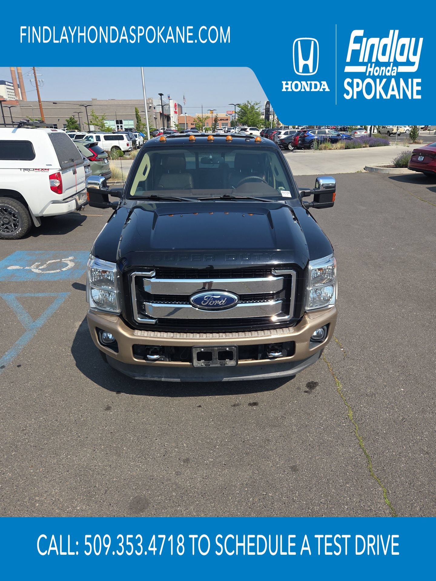 Used 2012 Ford F350 King Ranch w/ King Ranch w/Chrome Pkg AWD/4WD image 9