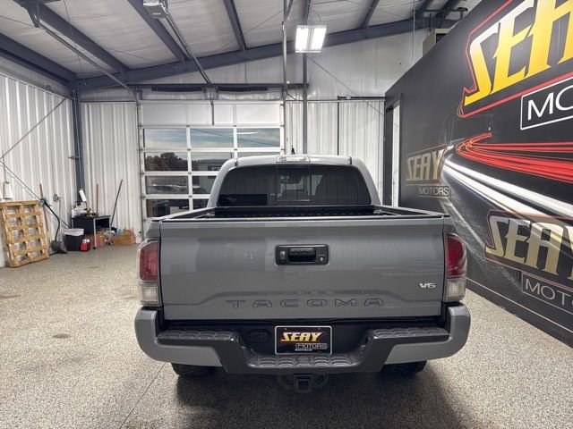 Used 2020 Toyota Tacoma TRD Sport AWD/4WD image 13