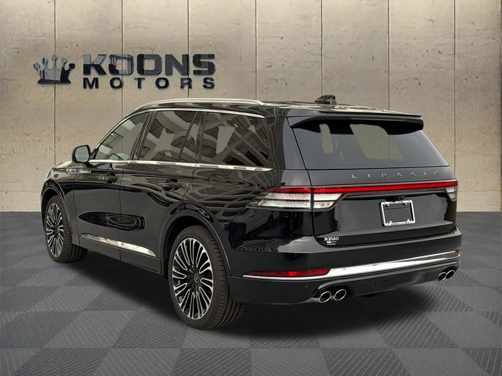 New 2025 Lincoln Aviator Black Label image 3