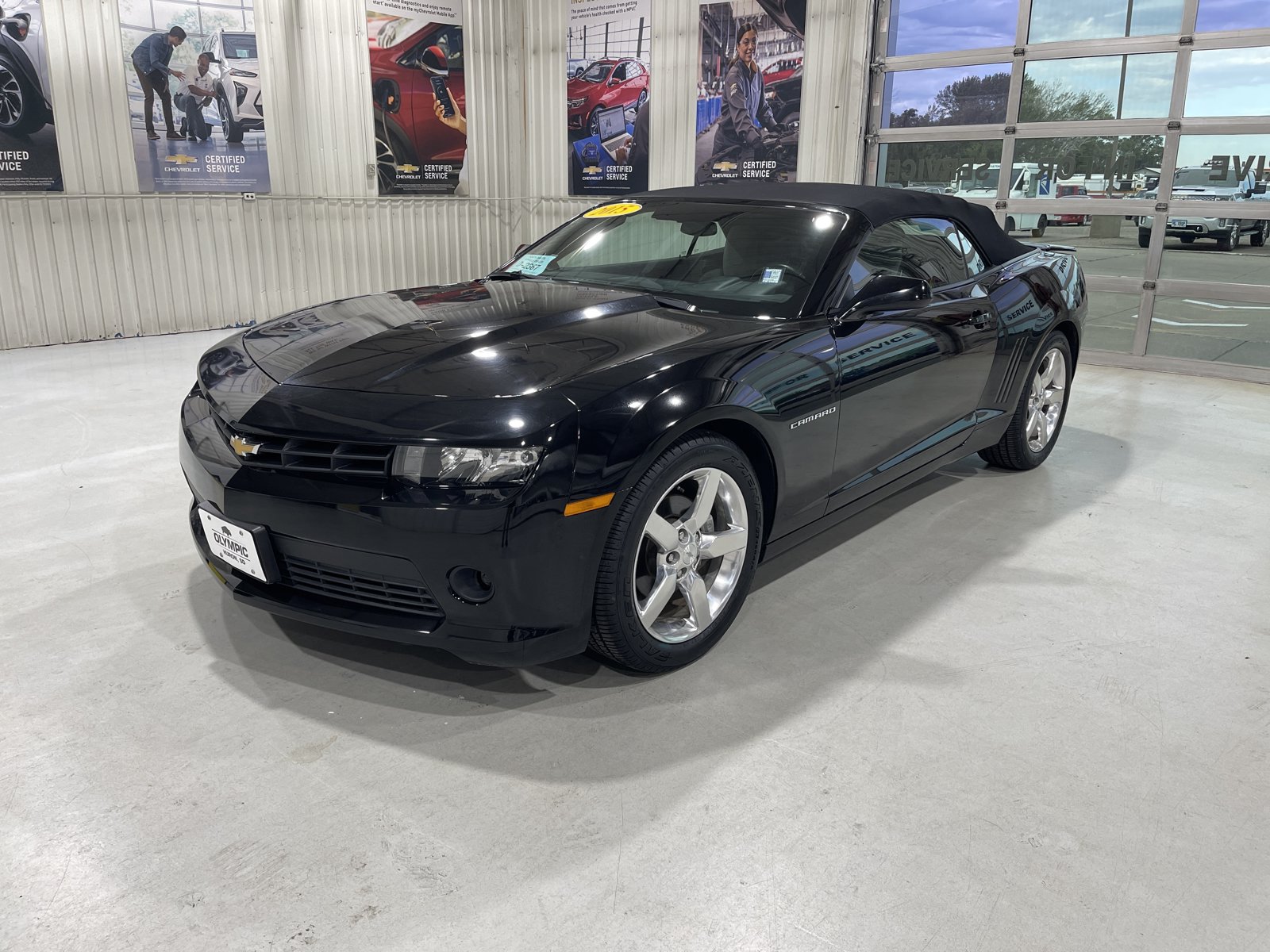 Used 2015 Chevrolet Camaro LT RWD image 4