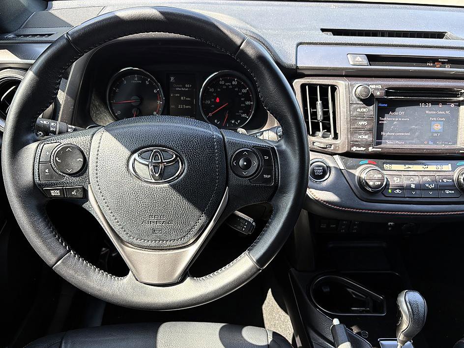 Used 2016 Toyota RAV4 SE FWD image 12