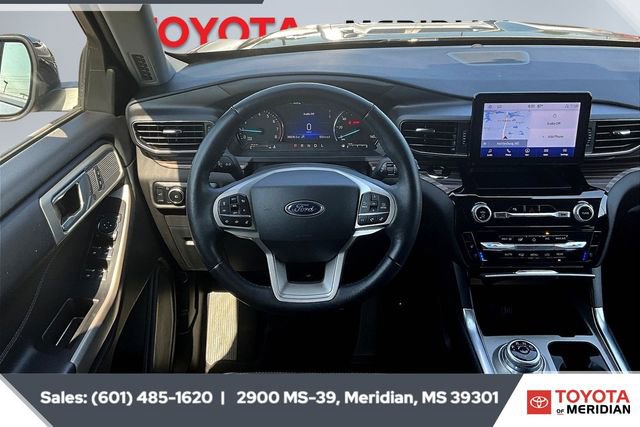Used 2023 Ford Explorer Limited image 5