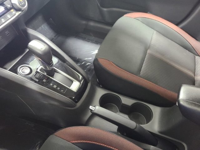 Used 2024 Nissan Versa SR FWD image 28