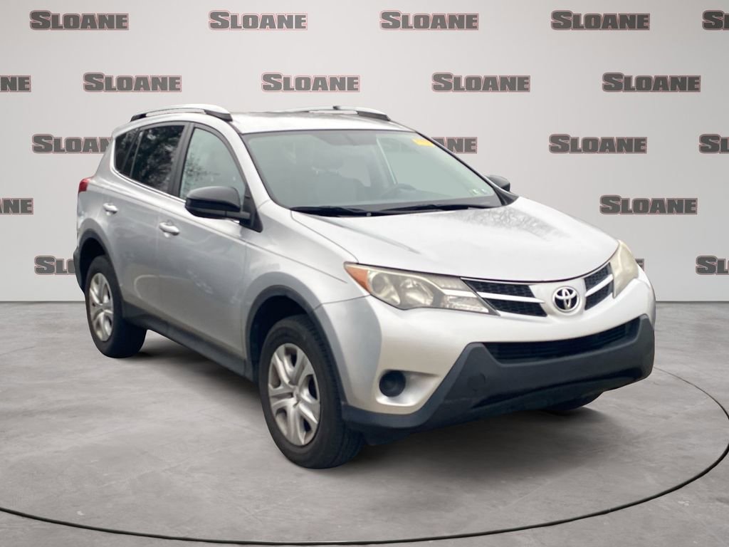 Used 2014 Toyota RAV4 LE image 2