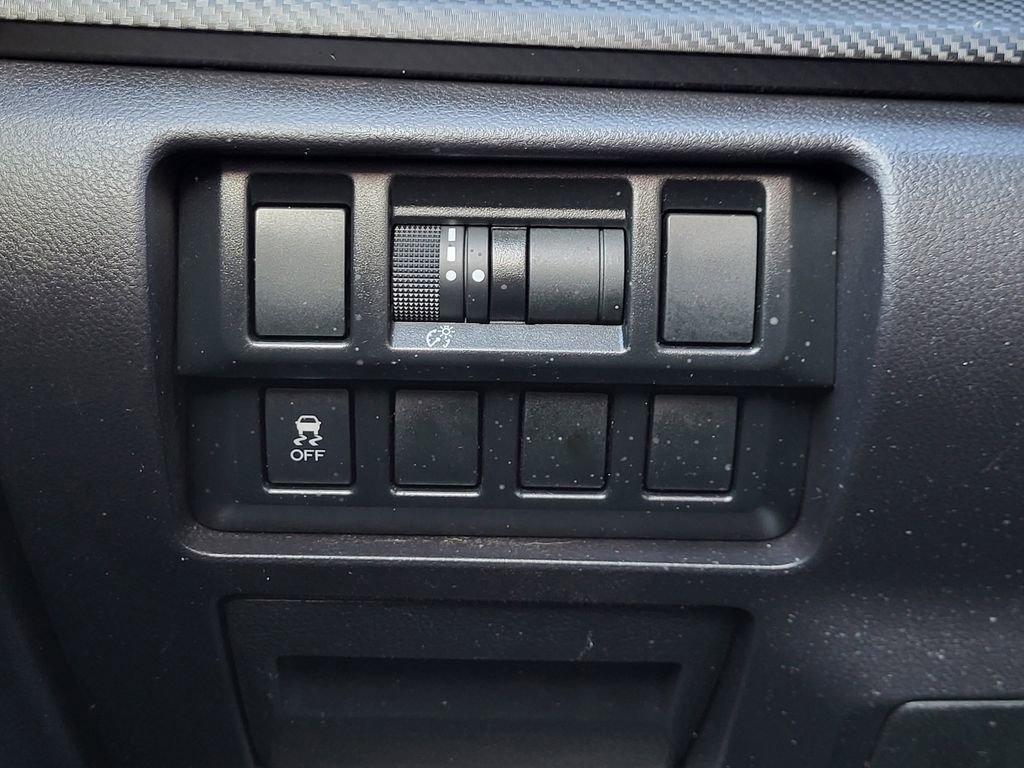 Used 2018 Subaru Impreza 2.0i image 11