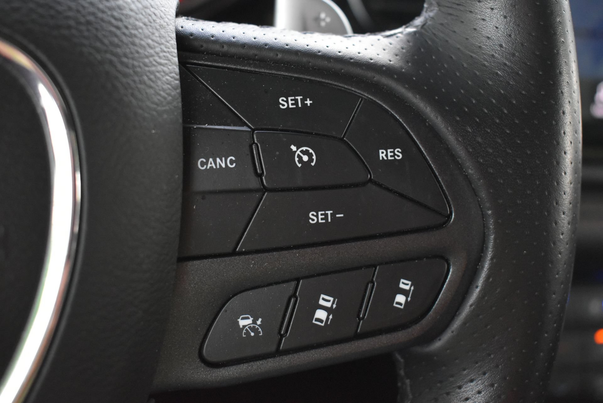 Used 2023 Dodge Durango R/T AWD/4WD image 23