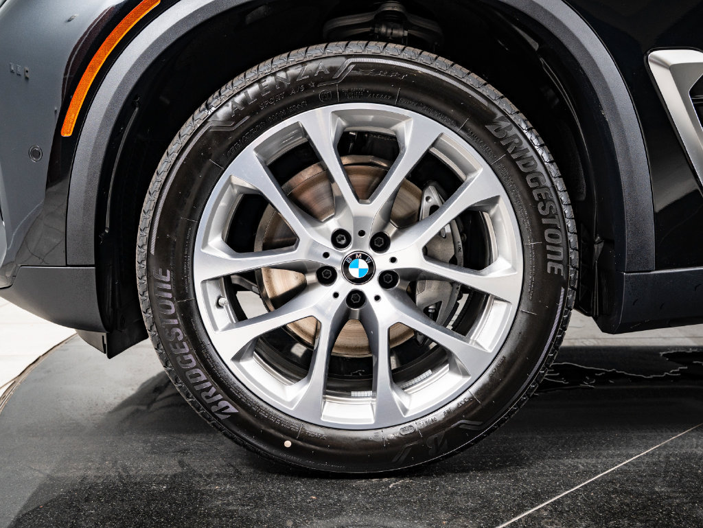 New 2026 BMW X5 xDrive40i w/ Climate Comfort Package AWD/4WD image 13