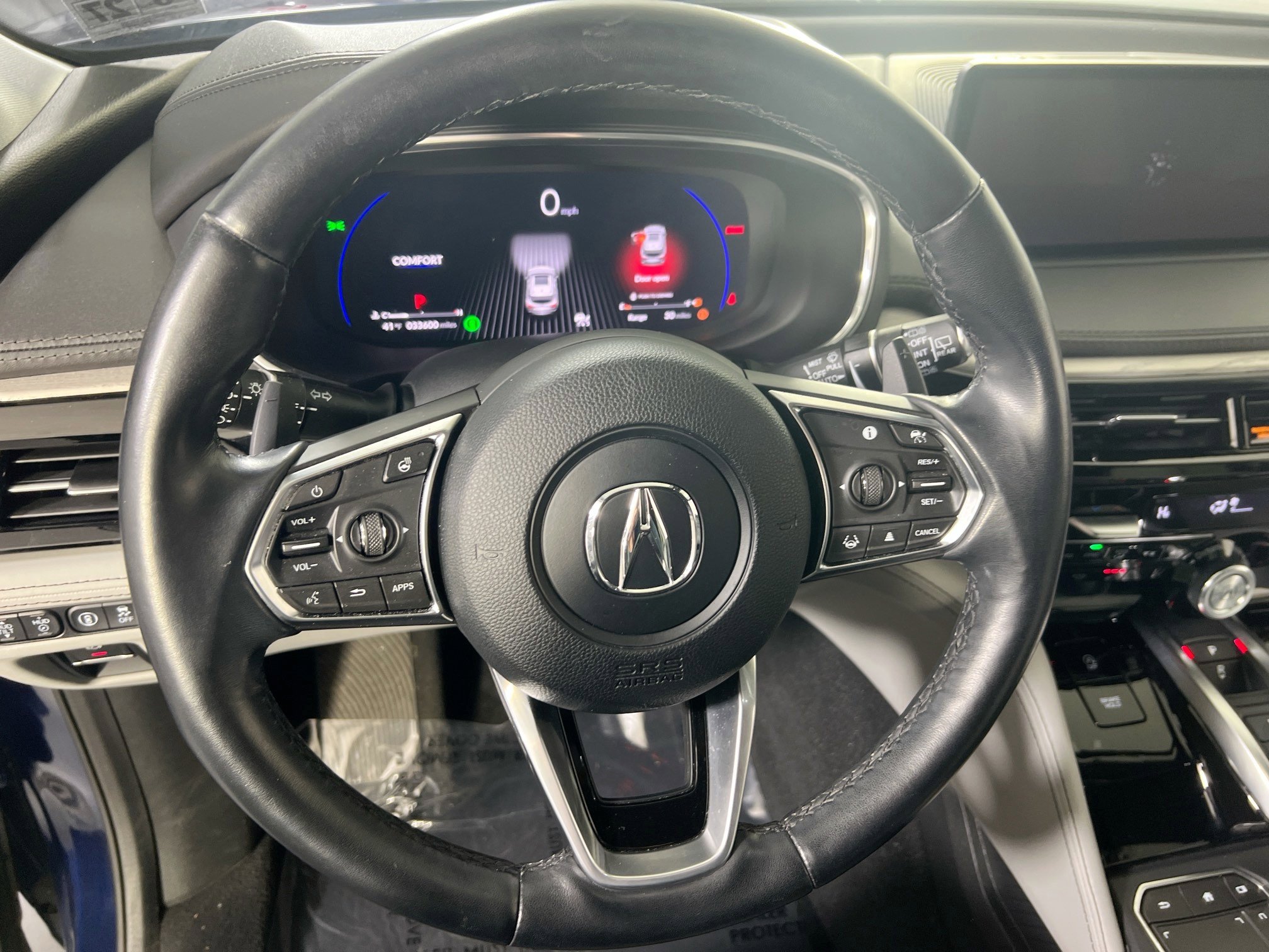 Used 2022 Acura MDX SH-AWD w/ Advance Package image 11